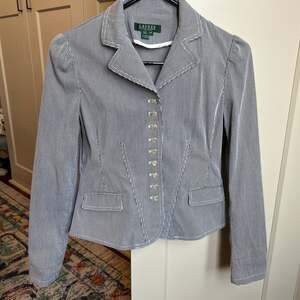 Lauren Ralph Lauren Petite Blue and White Striped Seersucker Blazer with Pearliz